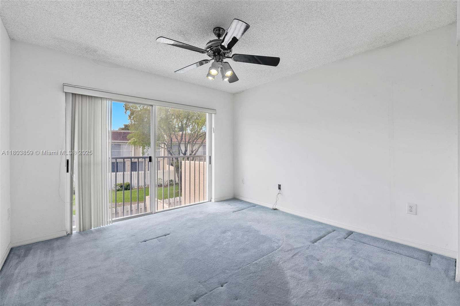 Real estate property located at 10226 52nd Ln, Miami-dade, Doral Greens, Doral, FL