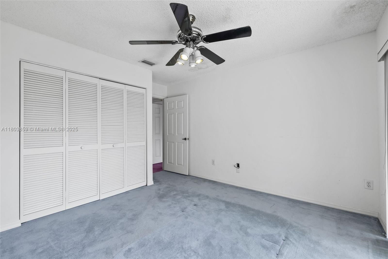 Real estate property located at 10226 52nd Ln, Miami-dade, Doral Greens, Doral, FL
