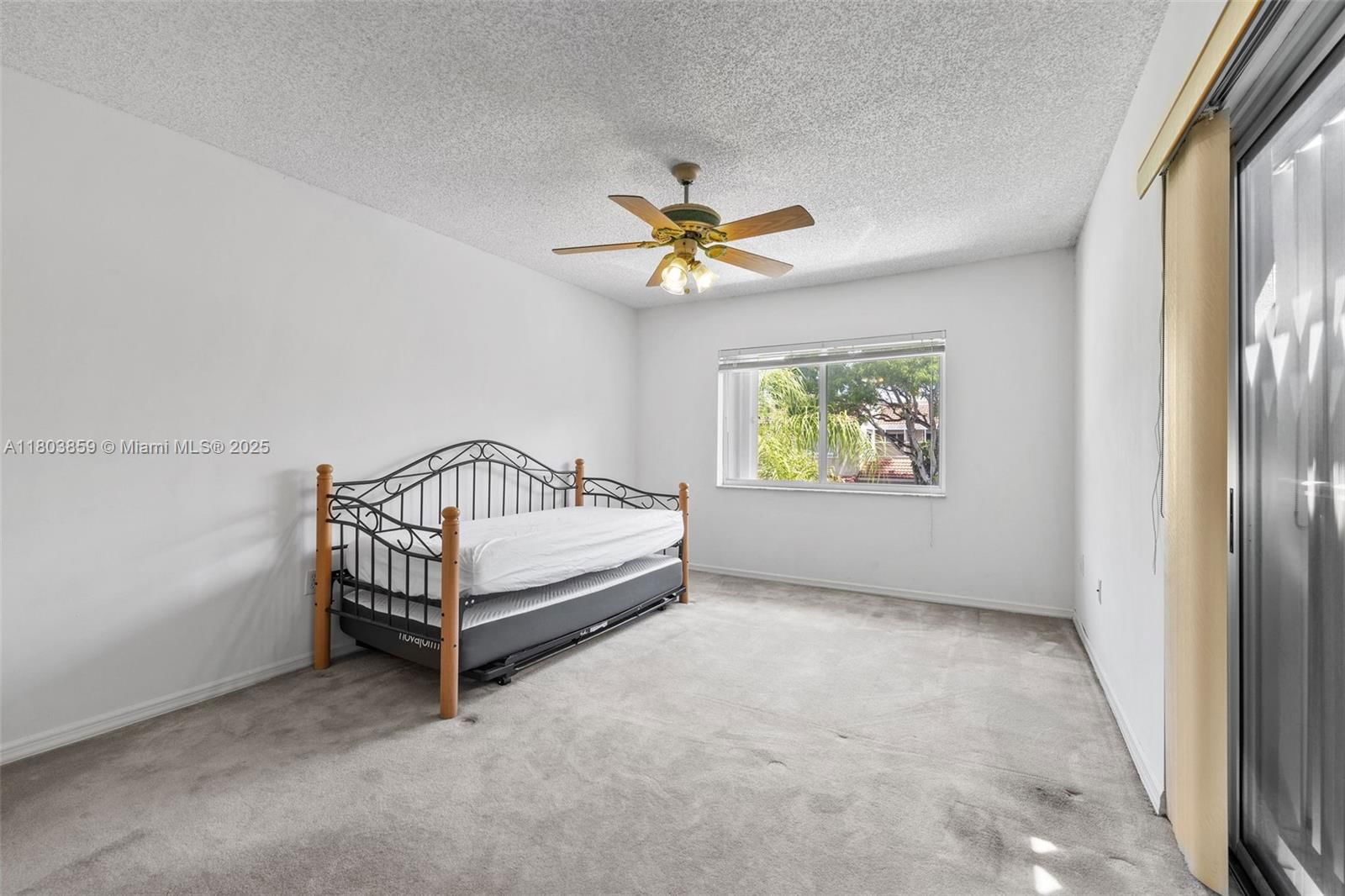 Real estate property located at 10226 52nd Ln, Miami-dade, Doral Greens, Doral, FL