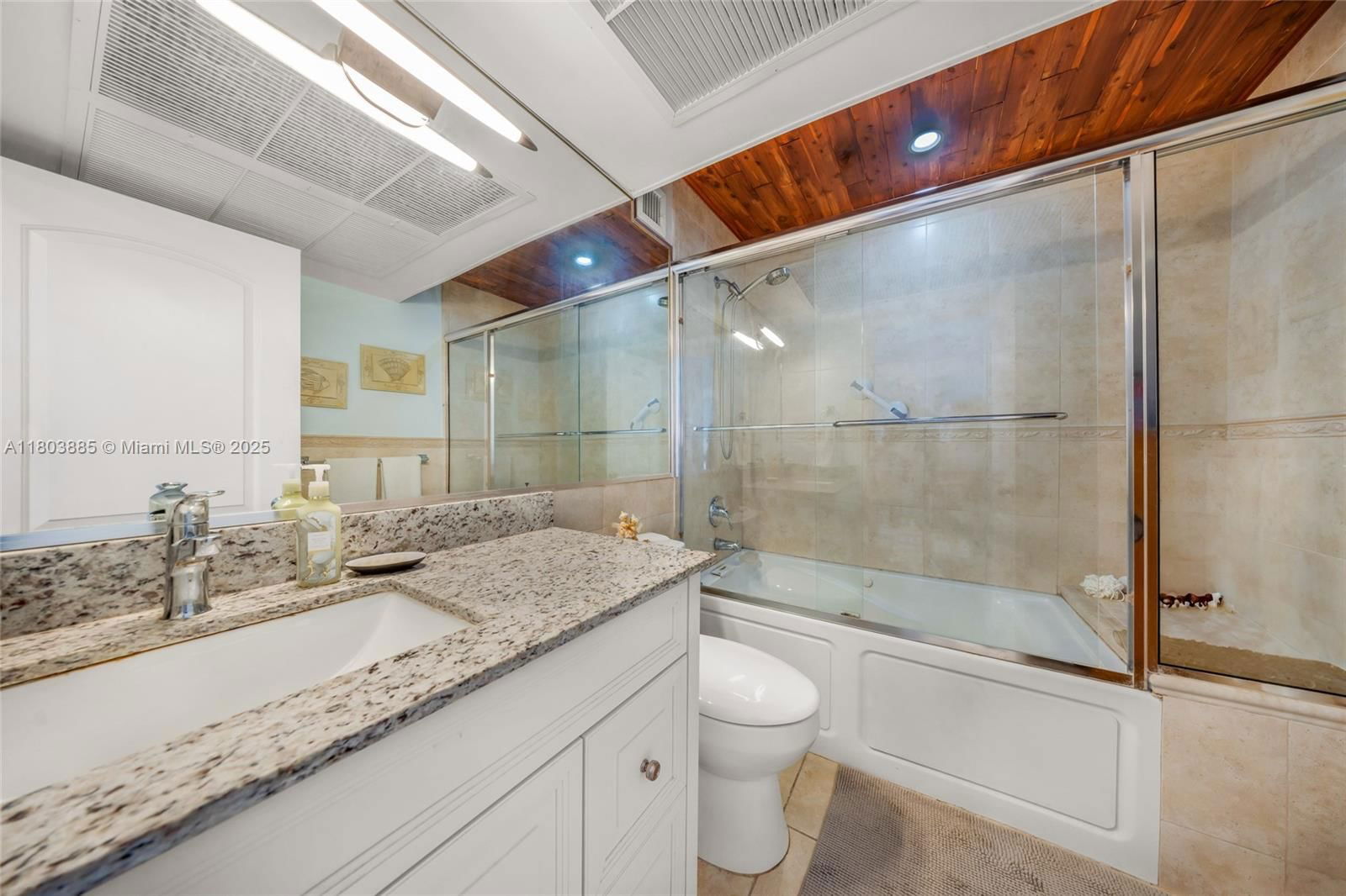 Real estate property located at 400 Kings Point Dr #1021, Miami-dade, Coastal Towers Condo, Sunny Isles Beach, FL