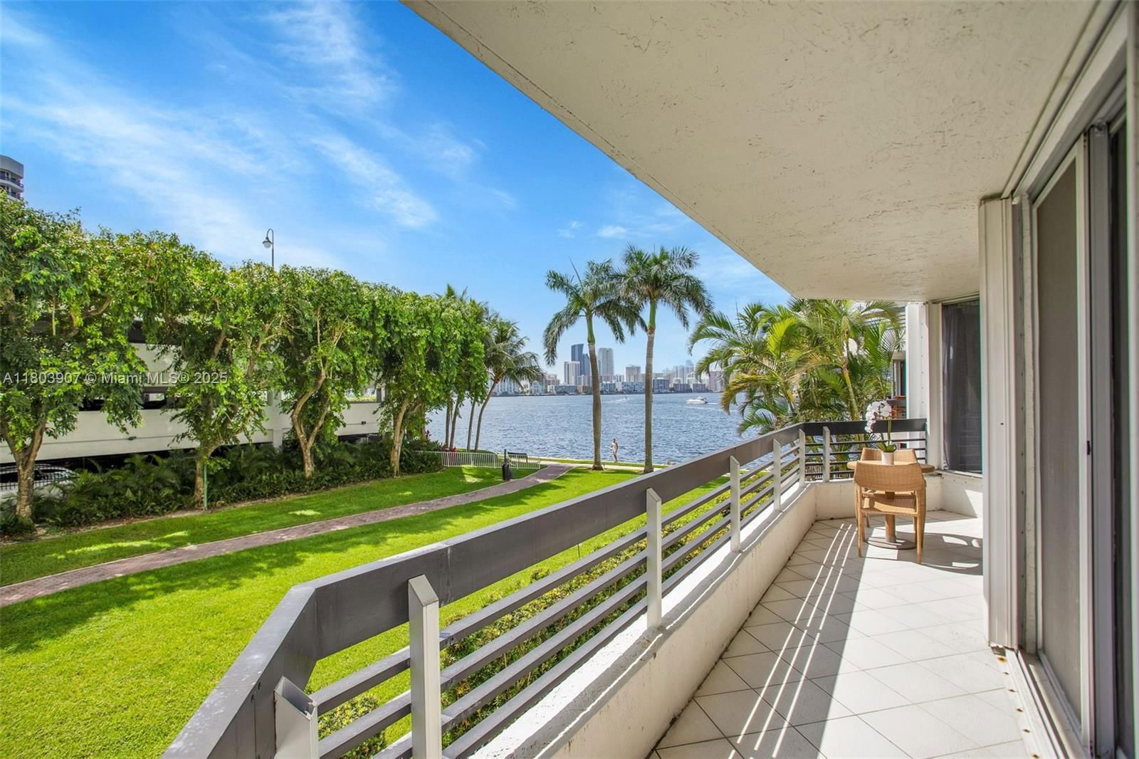 Real estate property located at 3530 Mystic Pointe Dr #214, Miami-dade, Mystic Pointe Tower 500 C, Aventura, FL