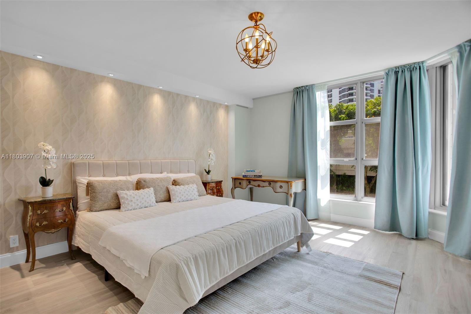 Real estate property located at 3530 Mystic Pointe Dr #214, Miami-dade, Mystic Pointe Tower 500 C, Aventura, FL