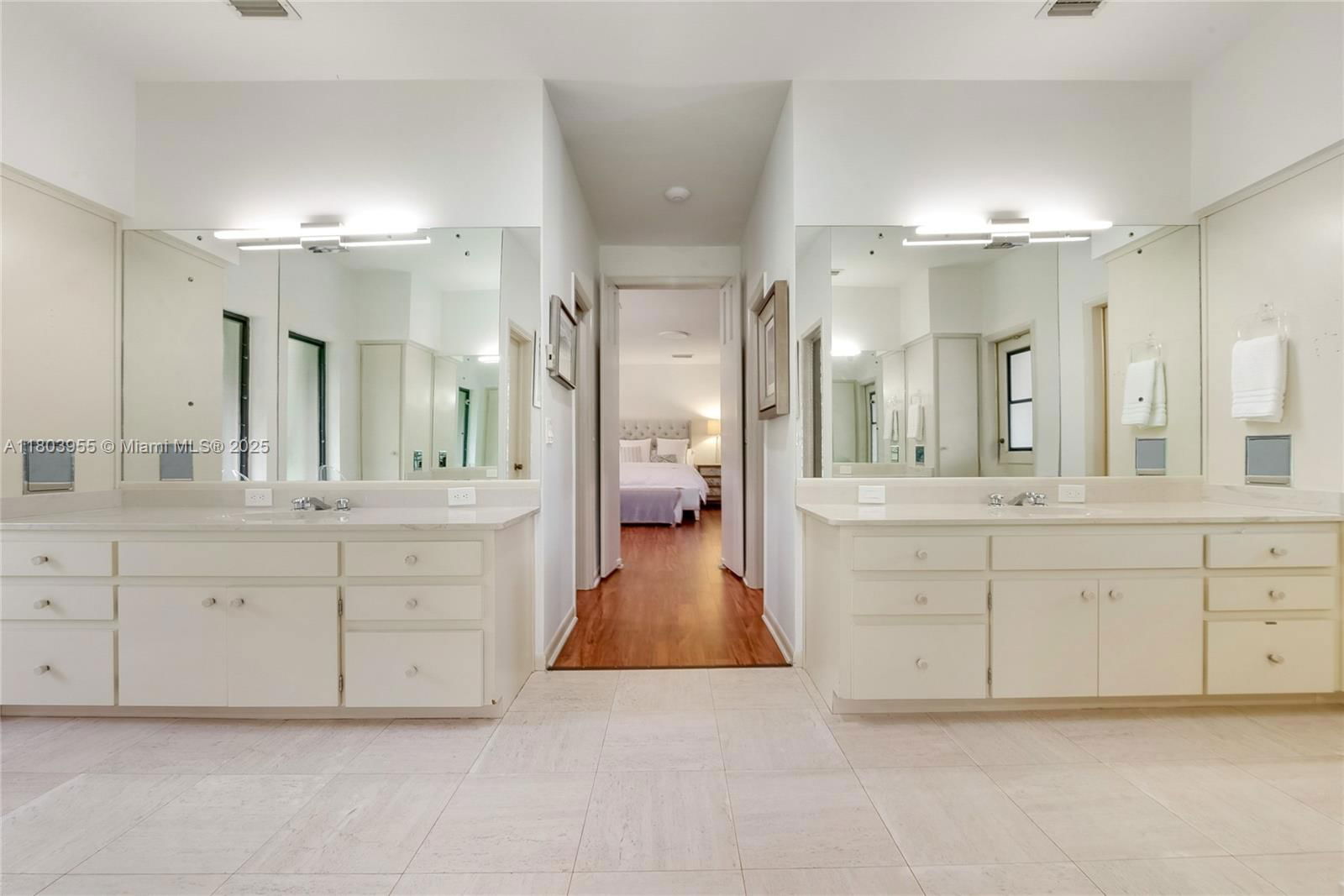 Real estate property located at 8290 La Rampa St, Miami-dade, Cocoplum Sec 1, Coral Gables, FL