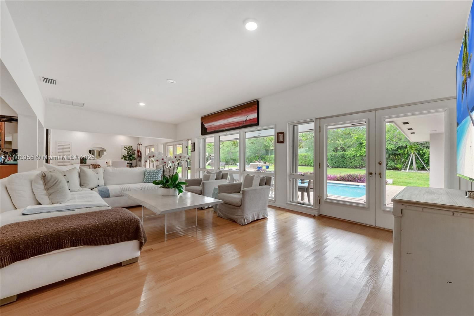 Real estate property located at 8290 La Rampa St, Miami-dade, Cocoplum Sec 1, Coral Gables, FL