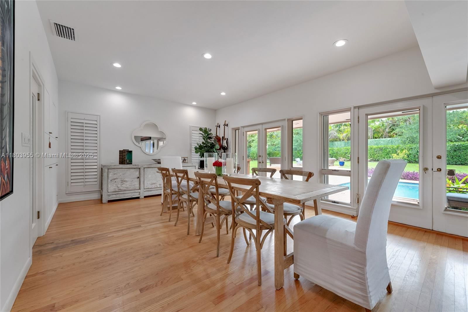 Real estate property located at 8290 La Rampa St, Miami-dade, Cocoplum Sec 1, Coral Gables, FL