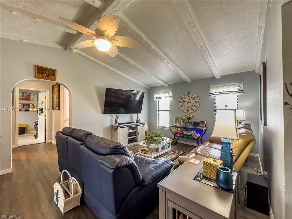 Real estate property located at 920 4th Pl, Lee, Cape Coral, Cape Coral, FL
