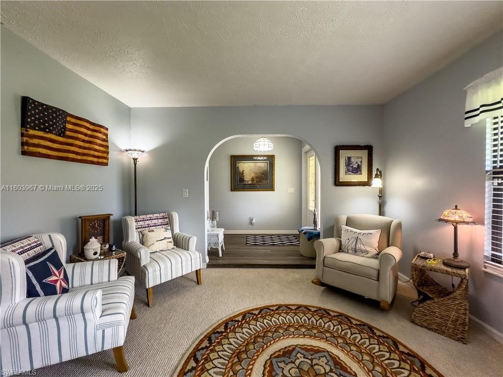 Real estate property located at 920 4th Pl, Lee, Cape Coral, Cape Coral, FL