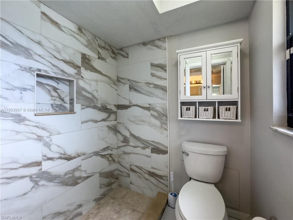 Real estate property located at 920 4th Pl, Lee, Cape Coral, Cape Coral, FL