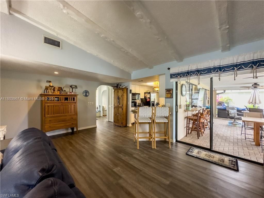 Real estate property located at 920 4th Pl, Lee, Cape Coral, Cape Coral, FL