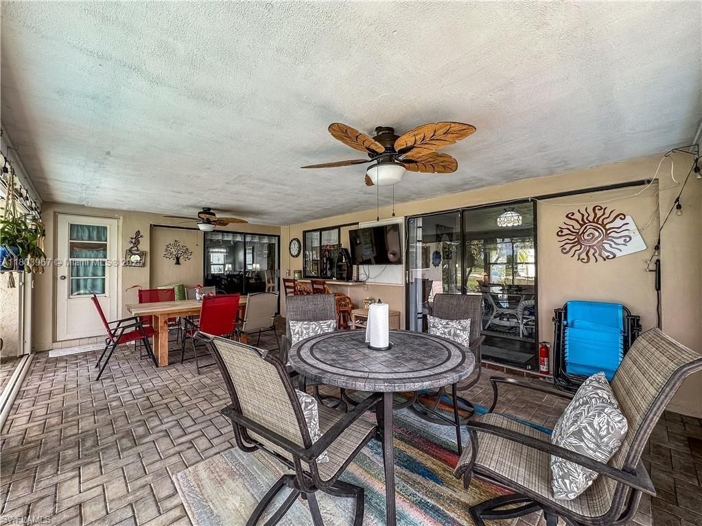 Real estate property located at 920 4th Pl, Lee, Cape Coral, Cape Coral, FL