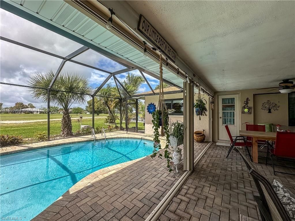 Real estate property located at 920 4th Pl, Lee, Cape Coral, Cape Coral, FL