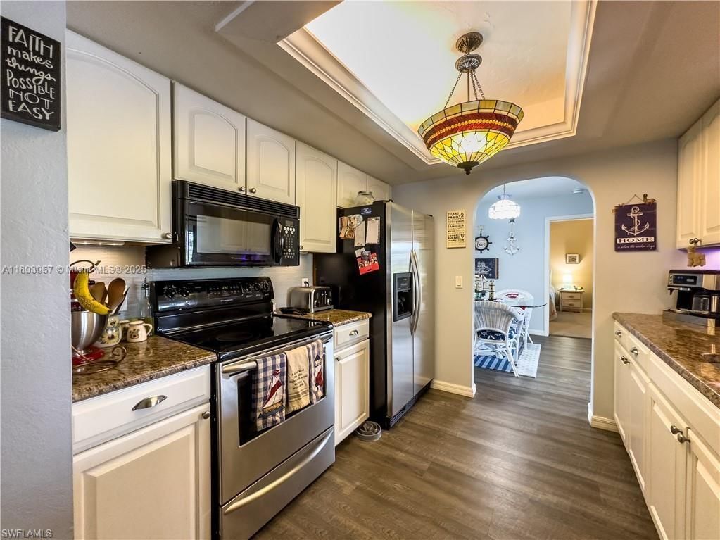 Real estate property located at 920 4th Pl, Lee, Cape Coral, Cape Coral, FL