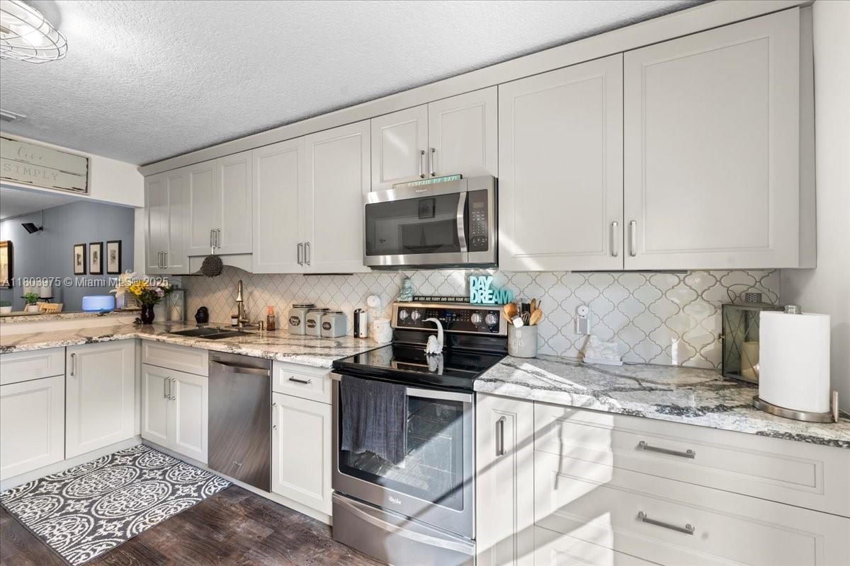 Real estate property located at 1150 99th Ave #69, Broward, Westview Condominium No S, Pembroke Pines, FL