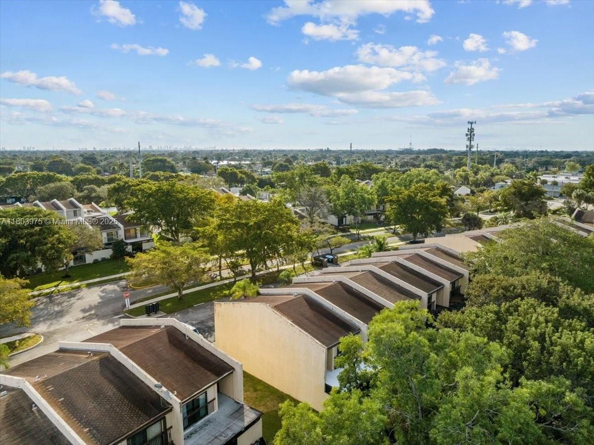 Real estate property located at 1150 99th Ave #69, Broward, Westview Condominium No S, Pembroke Pines, FL