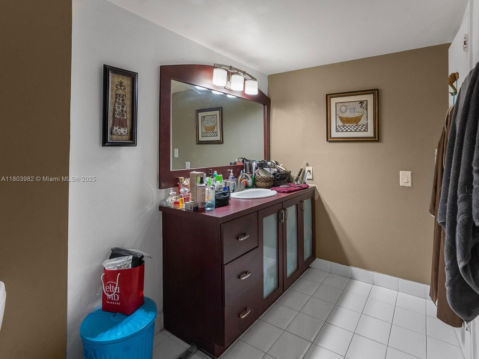 Real estate property located at 7928 West Dr #503, Miami-dade, The Islander Club Condo, North Bay Village, FL