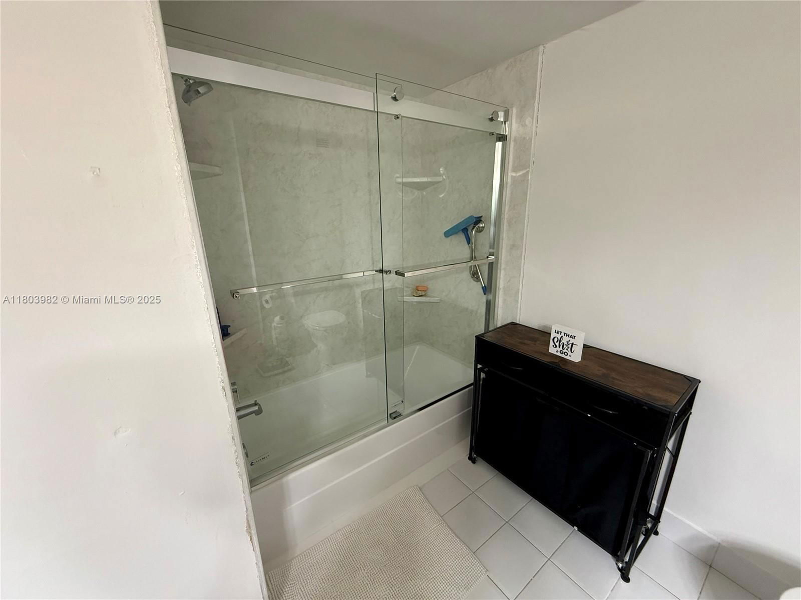 Real estate property located at 7928 West Dr #503, Miami-dade, The Islander Club Condo, North Bay Village, FL