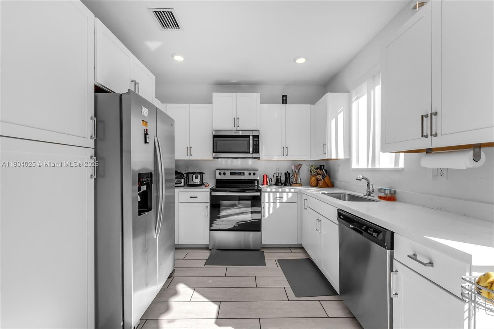 Real estate property located at 1056 24th Ave, Miami-dade, Towns At Seascape, Homestead, FL