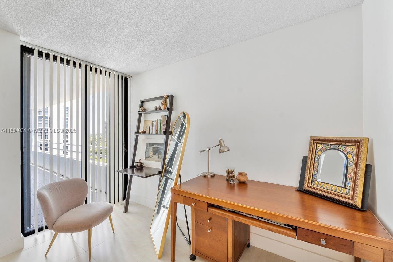 Real estate property located at 20355 34th Ct #929, Miami-dade, Delvista Towers Condo, Aventura, FL