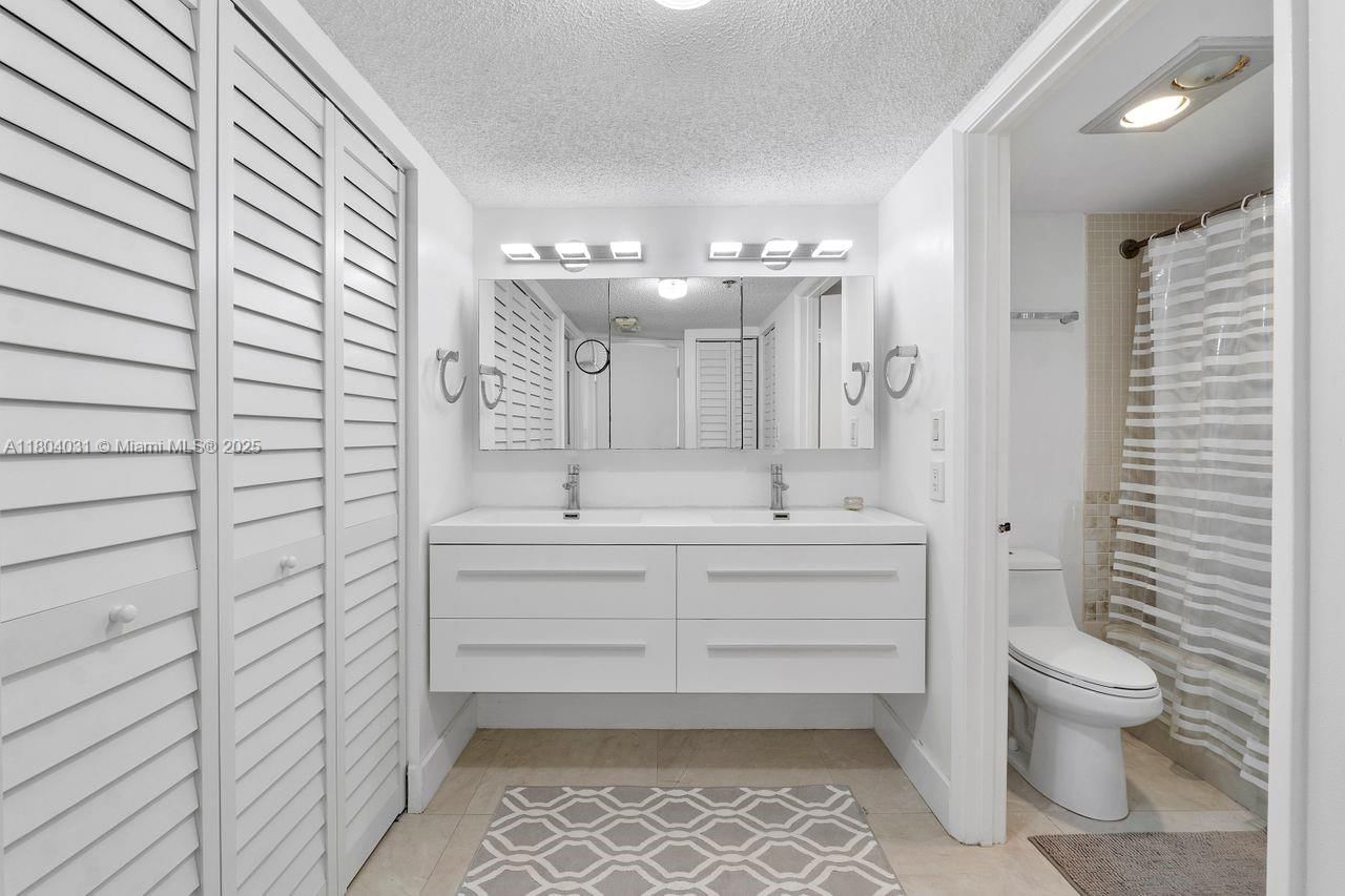 Real estate property located at 20355 34th Ct #929, Miami-dade, Delvista Towers Condo, Aventura, FL