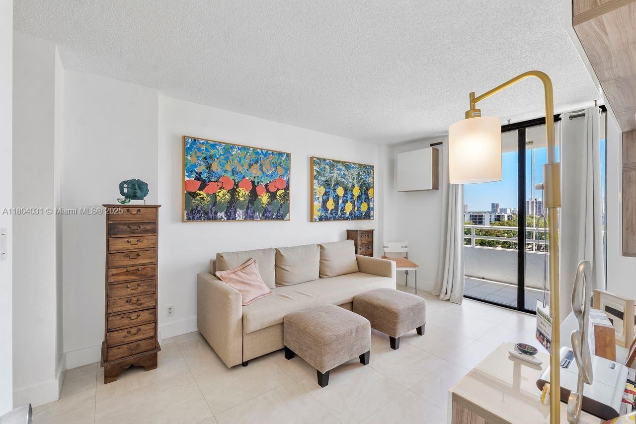 Real estate property located at 20355 34th Ct #929, Miami-dade, Delvista Towers Condo, Aventura, FL