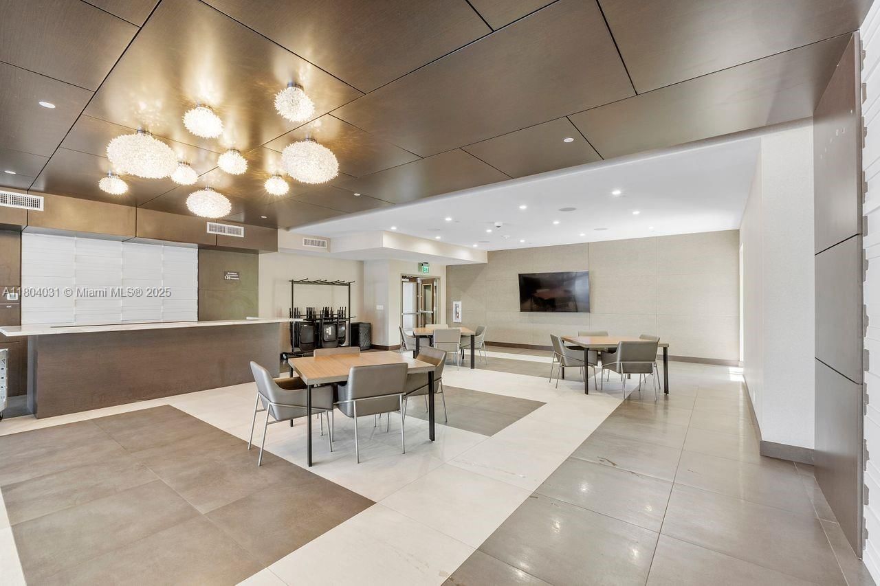 Real estate property located at 20355 34th Ct #929, Miami-dade, Delvista Towers Condo, Aventura, FL