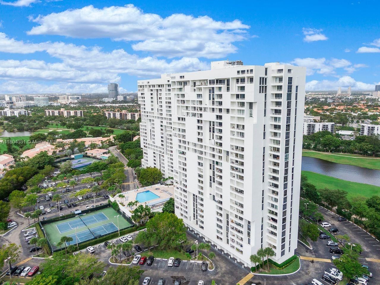 Real estate property located at 20355 34th Ct #929, Miami-dade, Delvista Towers Condo, Aventura, FL