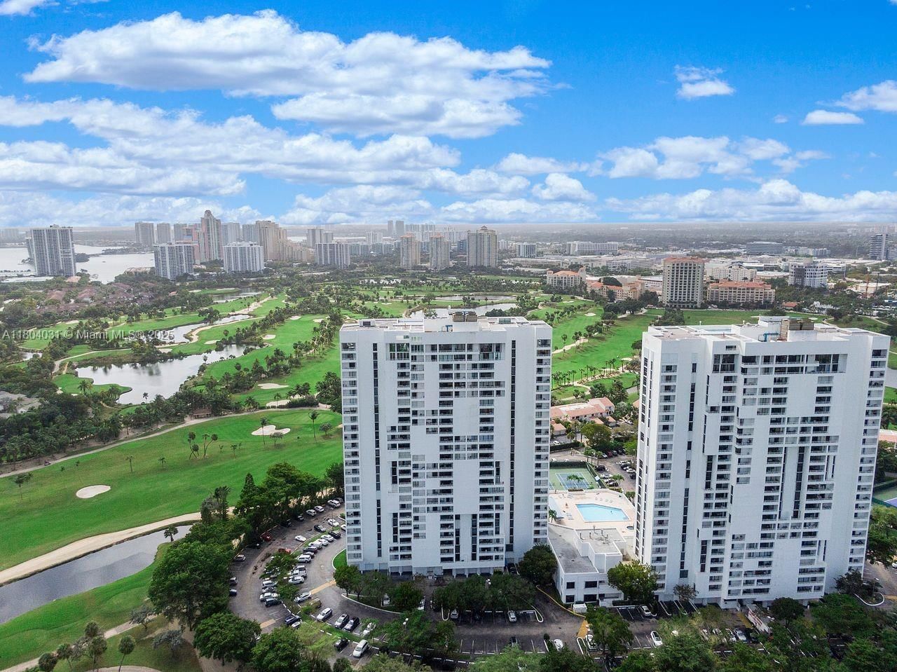 Real estate property located at 20355 34th Ct #929, Miami-dade, Delvista Towers Condo, Aventura, FL