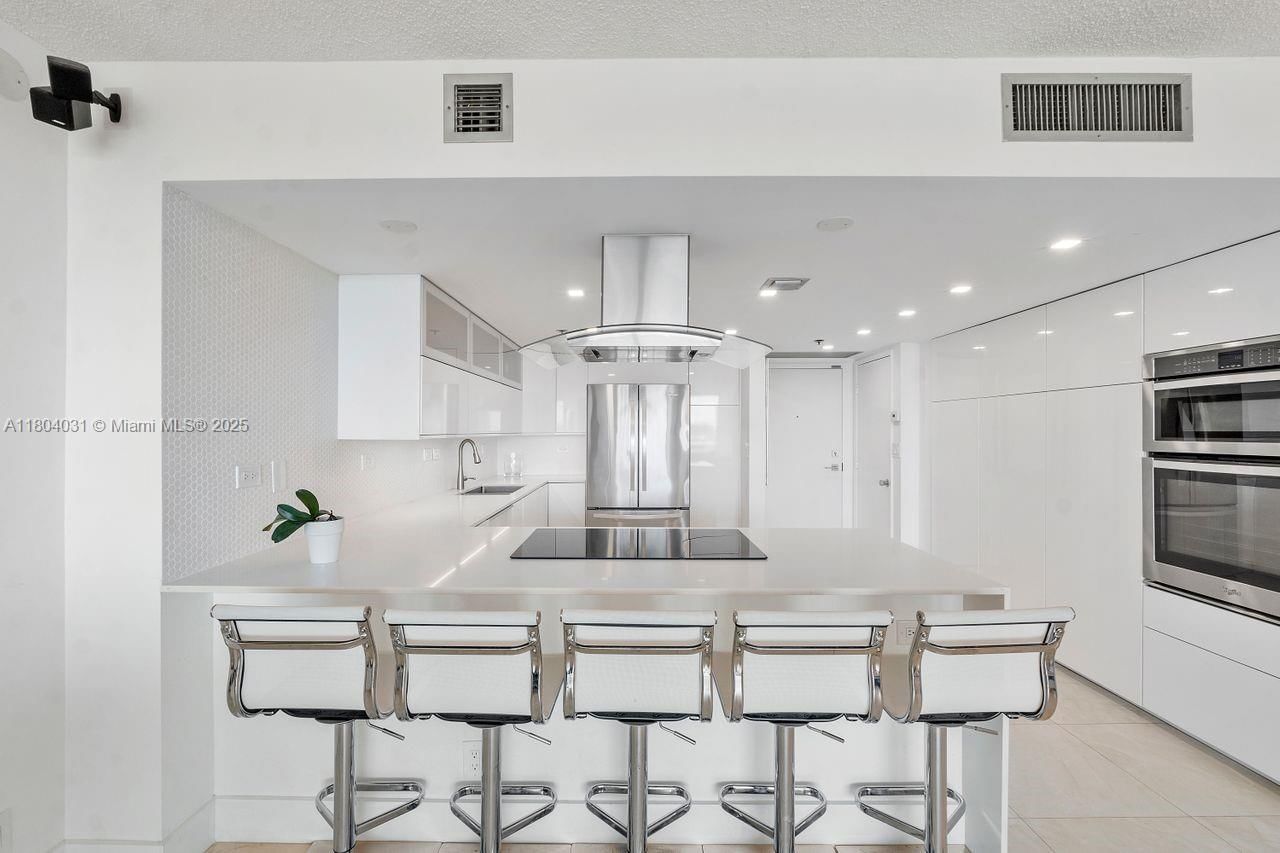 Real estate property located at 20355 34th Ct #929, Miami-dade, Delvista Towers Condo, Aventura, FL