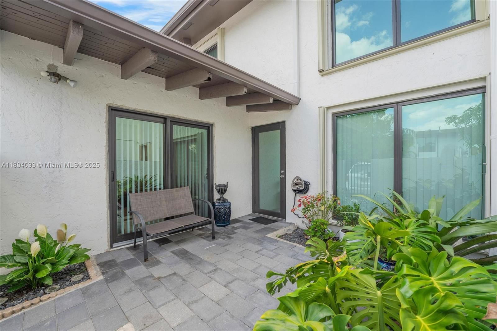 Real estate property located at 6929 109th Pl, Miami-dade, Snapper Creek Townhouses, Miami, FL