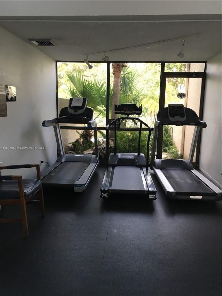 Real estate property located at 2312 Cypress Bend Dr #410, Broward, Cypress Bend I-b And I-c, Pompano Beach, FL