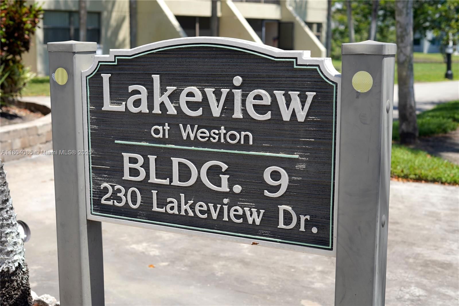 Real estate property located at 230 Lakeview Dr #102, Broward, Building Nine Of Racquet, Weston, FL