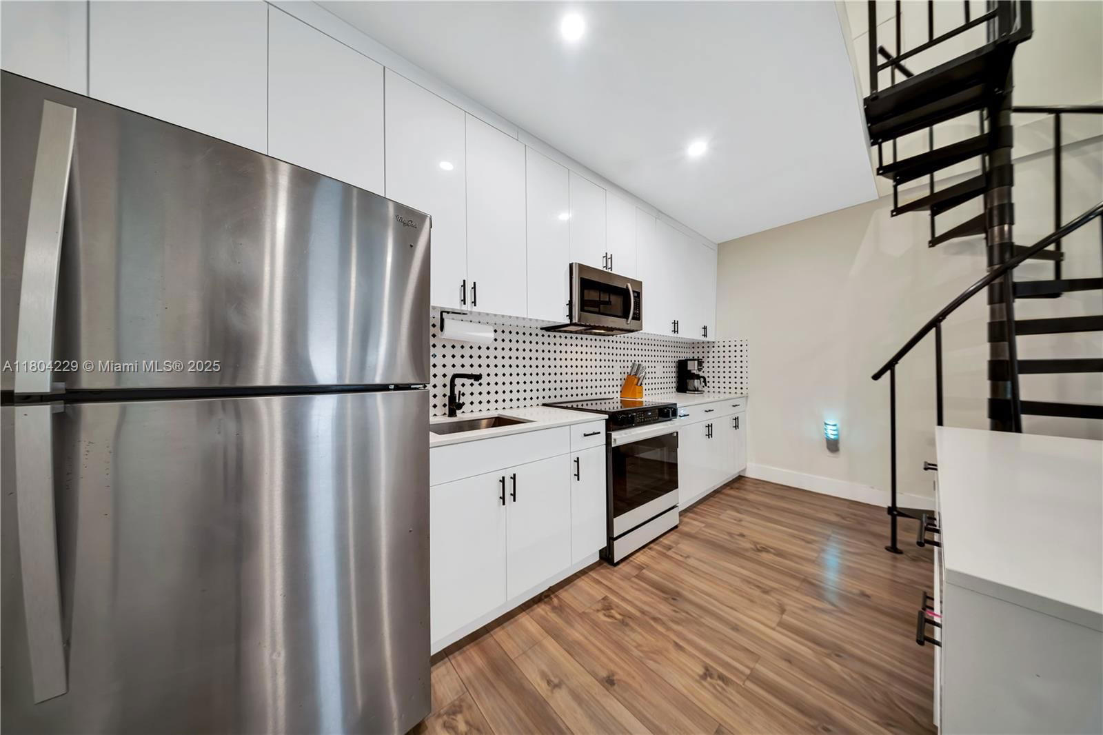 Real estate property located at 7411 Carlyle Ave, Miami-dade, Miami Beach, FL