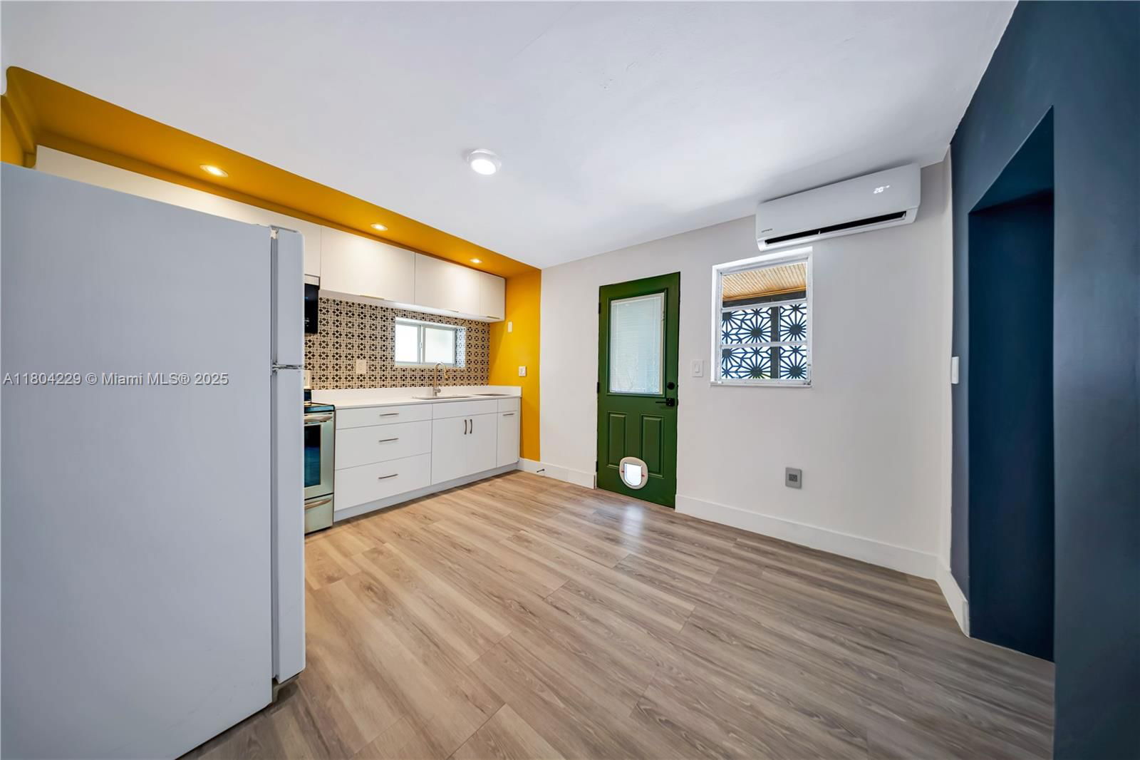 Real estate property located at 7411 Carlyle Ave, Miami-dade, Miami Beach, FL