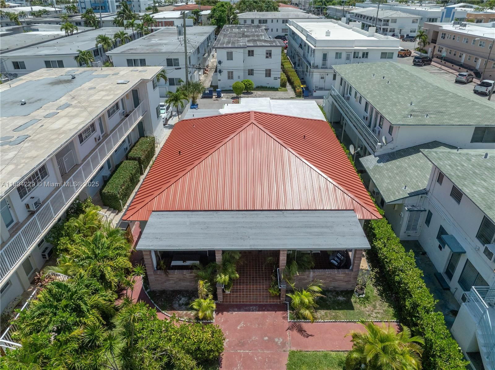 Real estate property located at 7411 Carlyle Ave, Miami-dade, Miami Beach, FL