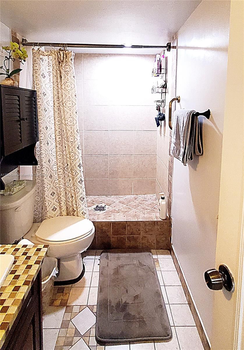 Real estate property located at 3905 Nob Hill Rd #510, Broward, Sunrise Island Condominiu, Sunrise, FL