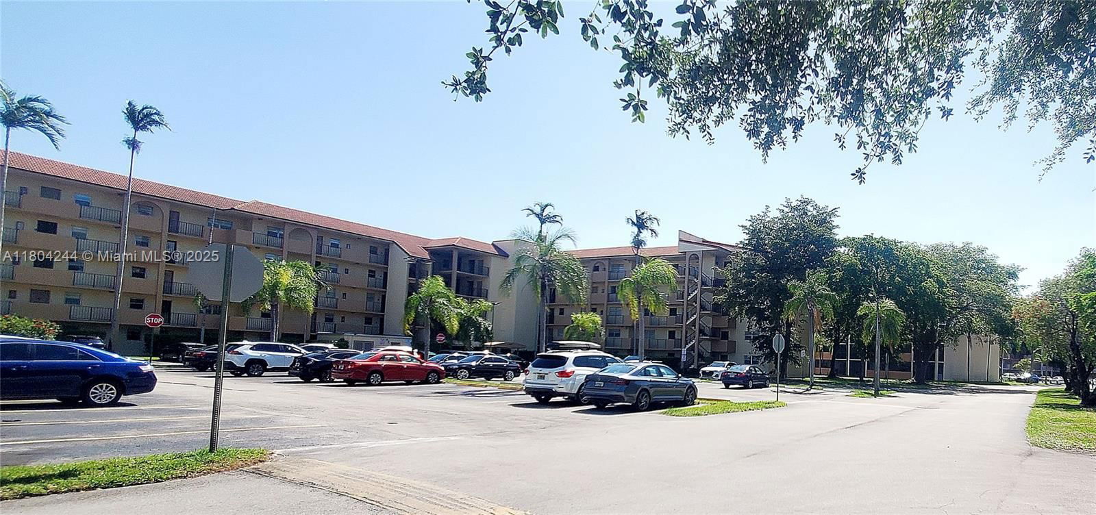 Real estate property located at 3905 Nob Hill Rd #510, Broward, Sunrise Island Condominiu, Sunrise, FL