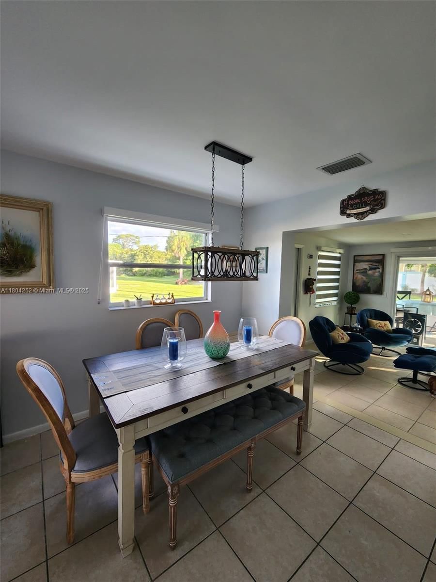 Real estate property located at 812 Lake McGregor Dr, Lee, Blvd Hts Shopping Center, Fort Myers, FL