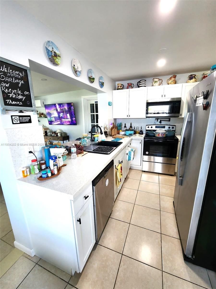 Real estate property located at 812 Lake McGregor Dr, Lee, Blvd Hts Shopping Center, Fort Myers, FL