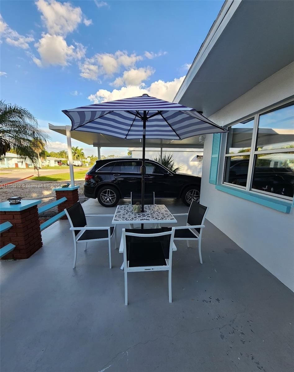Real estate property located at 812 Lake McGregor Dr, Lee, Blvd Hts Shopping Center, Fort Myers, FL