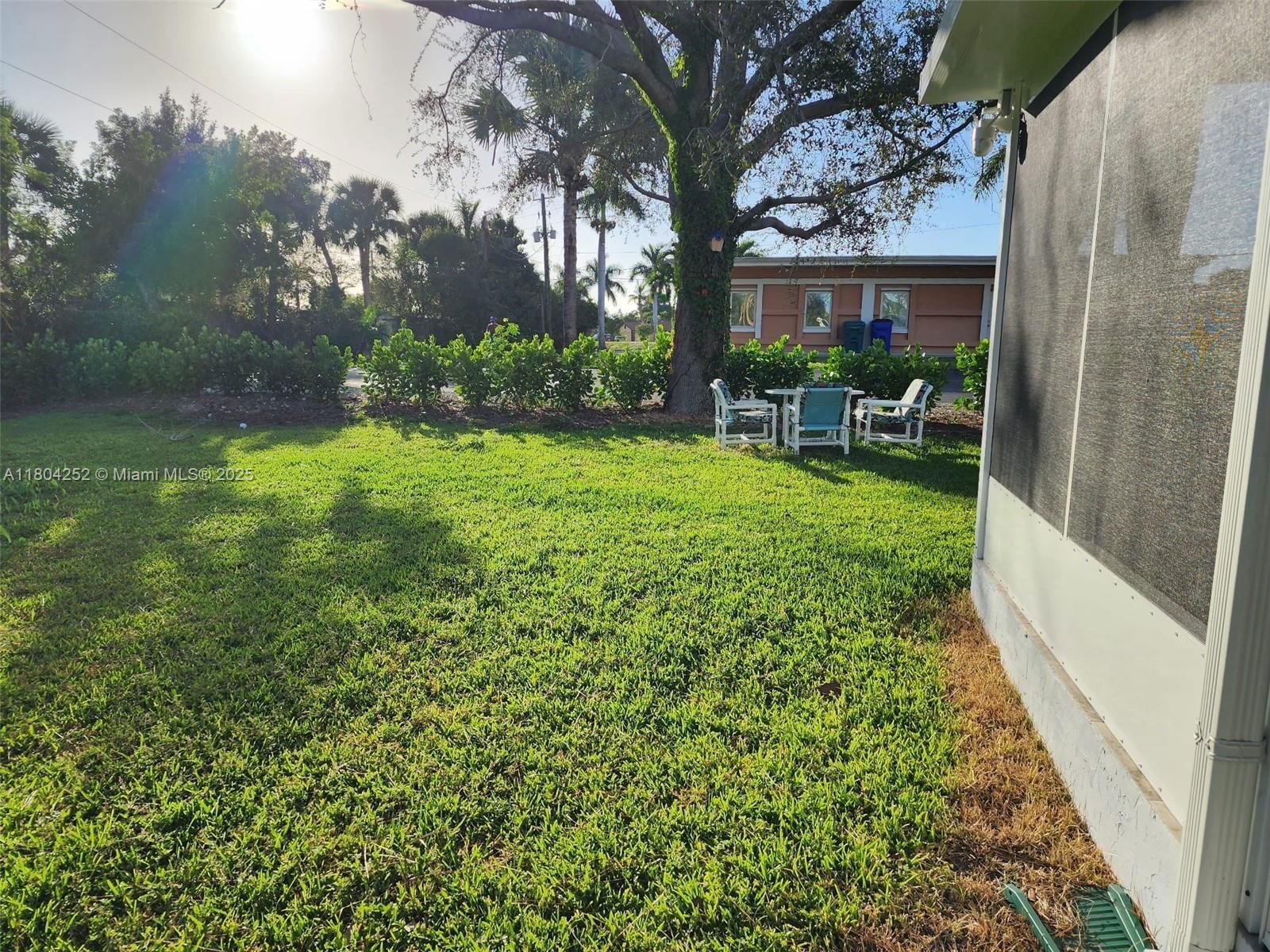 Real estate property located at 812 Lake McGregor Dr, Lee, Blvd Hts Shopping Center, Fort Myers, FL