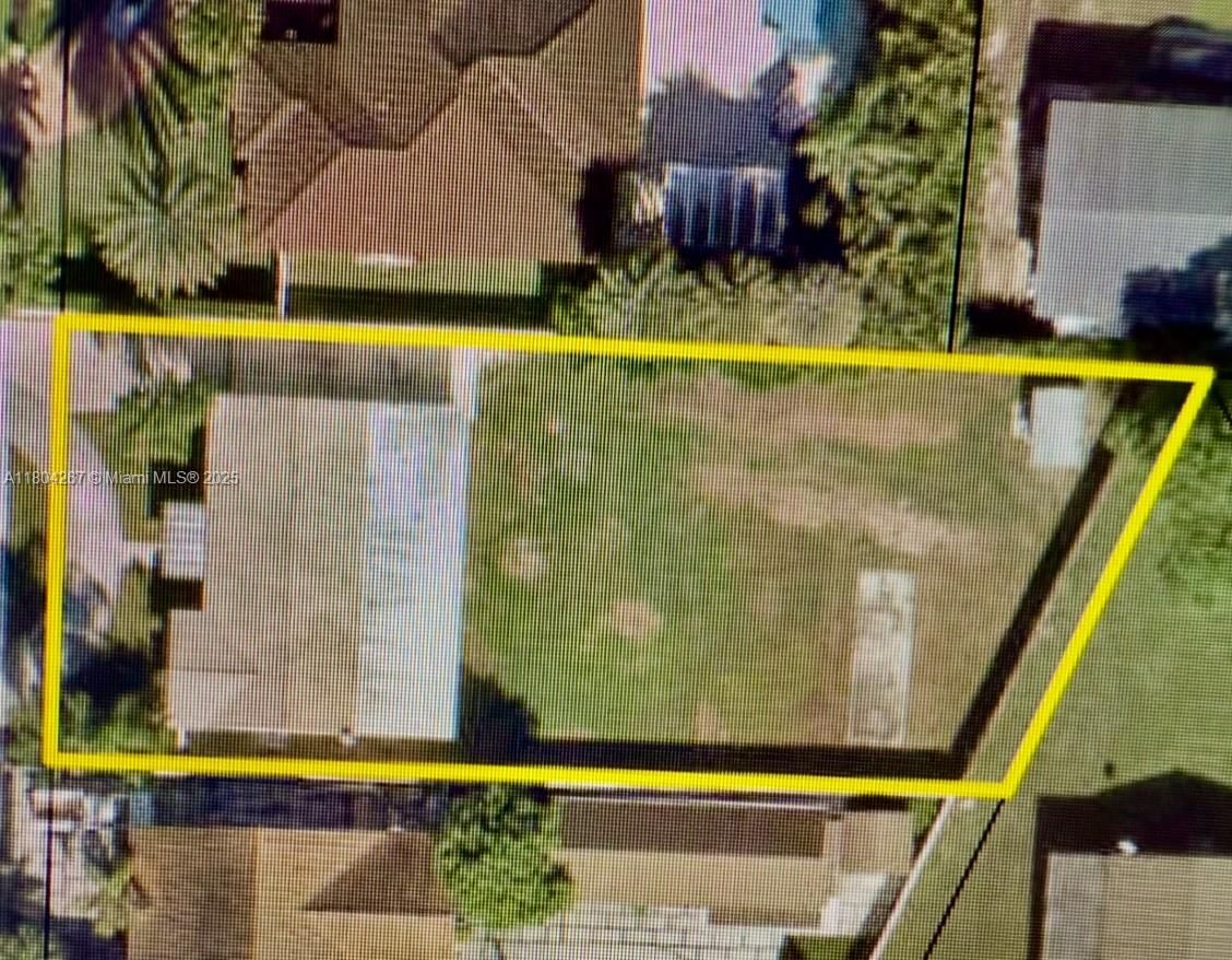 Real estate property located at 3321 110th Ave, Miami-dade, Nunez Sub, Miami, FL