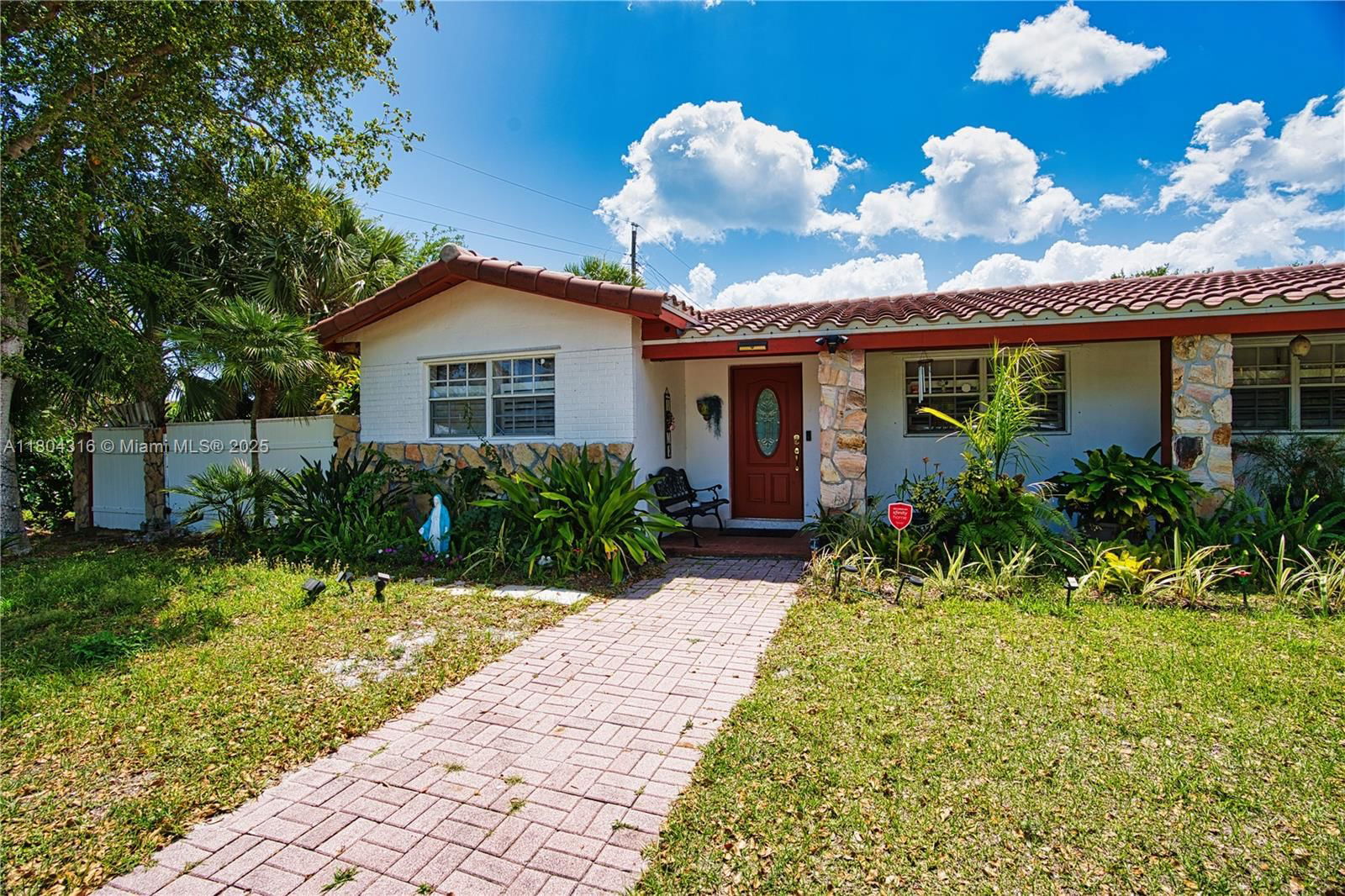 Real estate property located at 470 Tequesta Dr, Palm Beach, Jupiter In The Pines Sec, Tequesta, FL