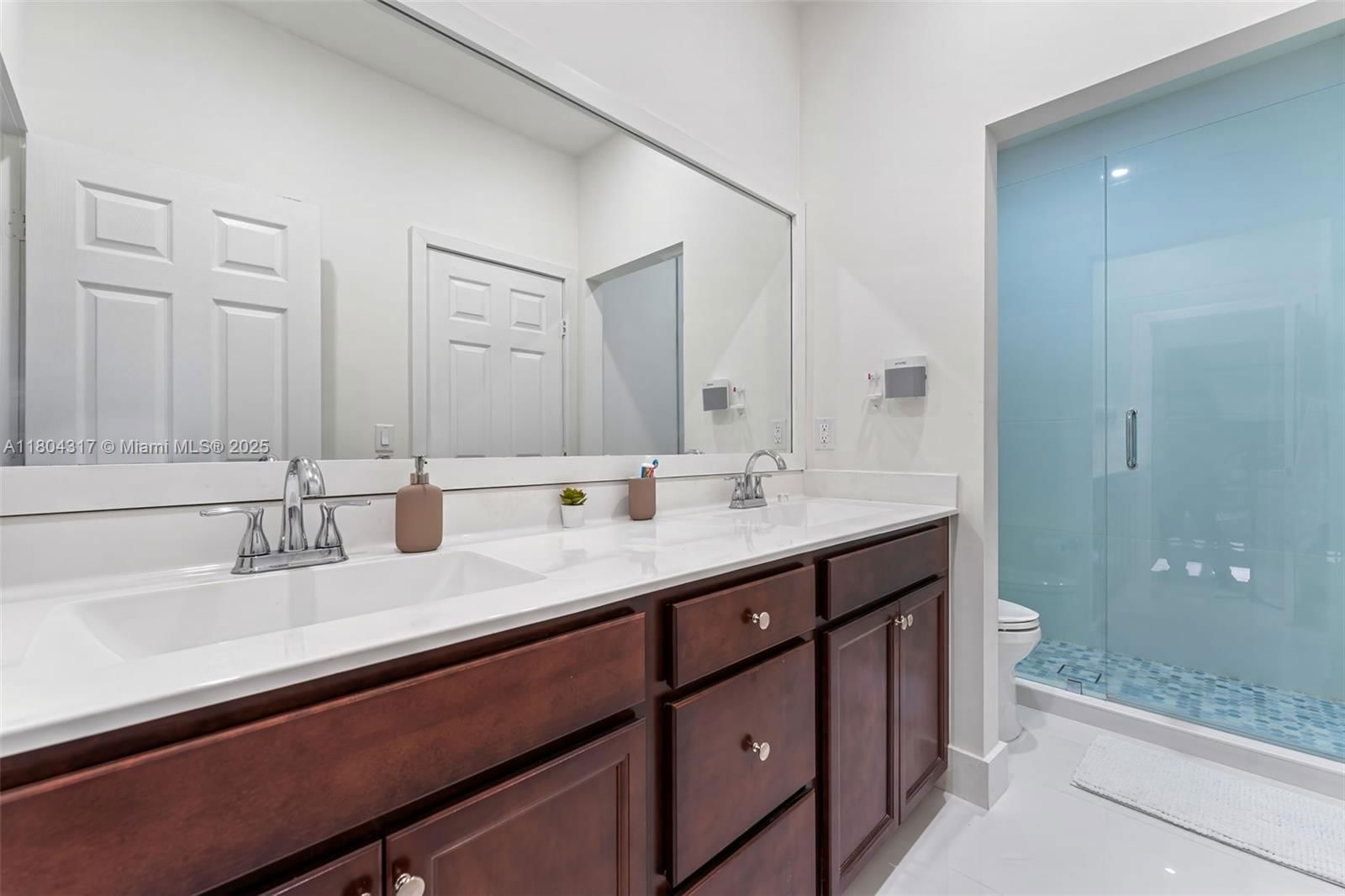 Real estate property located at 3531 104th Ter, Miami-dade, Aquabella Section Two, Hialeah, FL