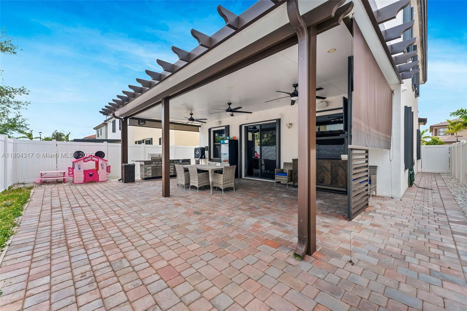Real estate property located at 3531 104th Ter, Miami-dade, Aquabella Section Two, Hialeah, FL