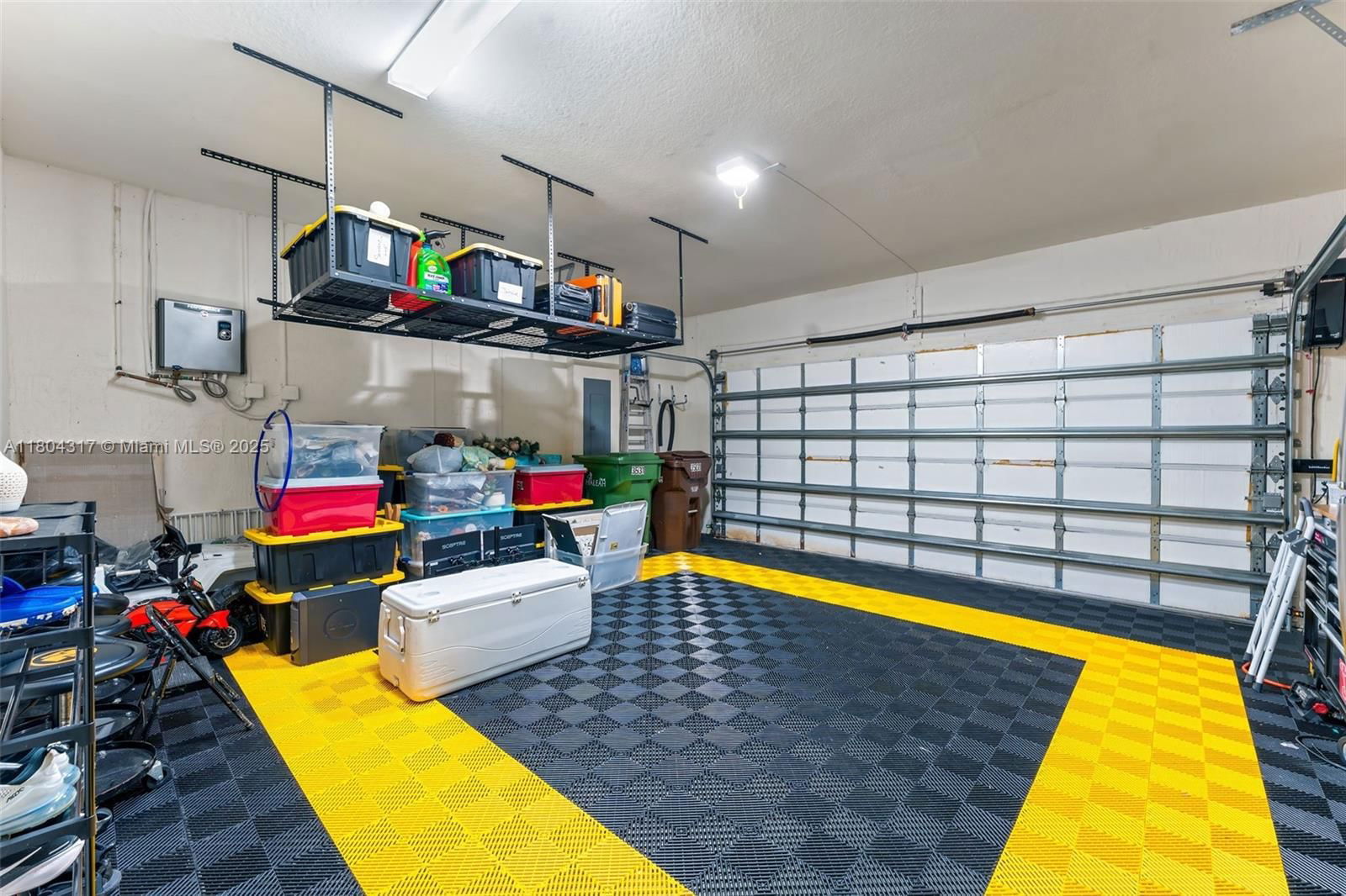 Real estate property located at 3531 104th Ter, Miami-dade, Aquabella Section Two, Hialeah, FL