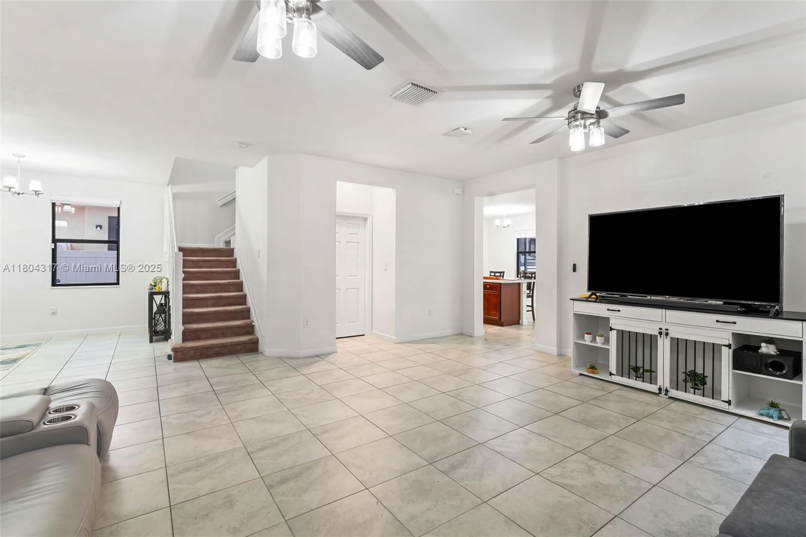 Real estate property located at 3531 104th Ter, Miami-dade, Aquabella Section Two, Hialeah, FL
