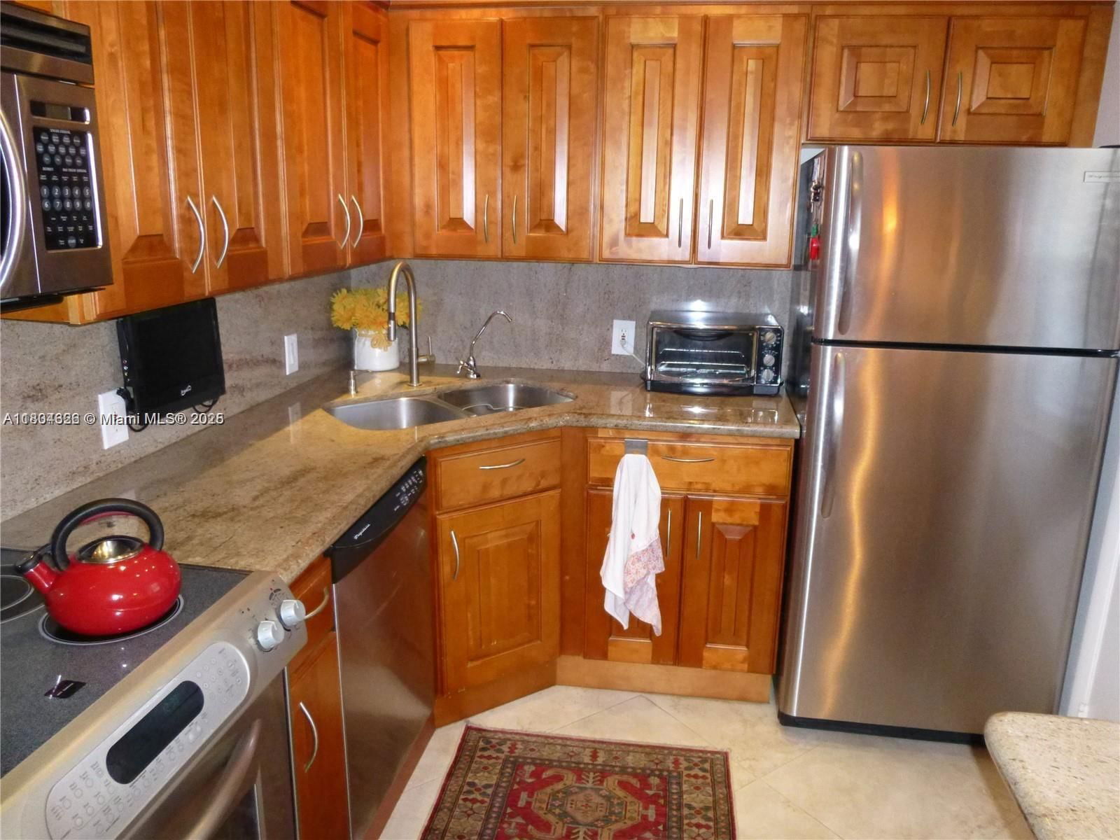 Real estate property located at 3101 Country Club Dr #107, Miami-dade, Bravura Ii Condo, Aventura, FL