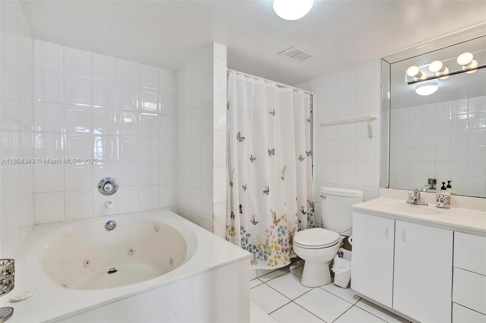 Real estate property located at 301 174th St #1503, Miami-dade, Winston Towers 500 Condo, Sunny Isles Beach, FL
