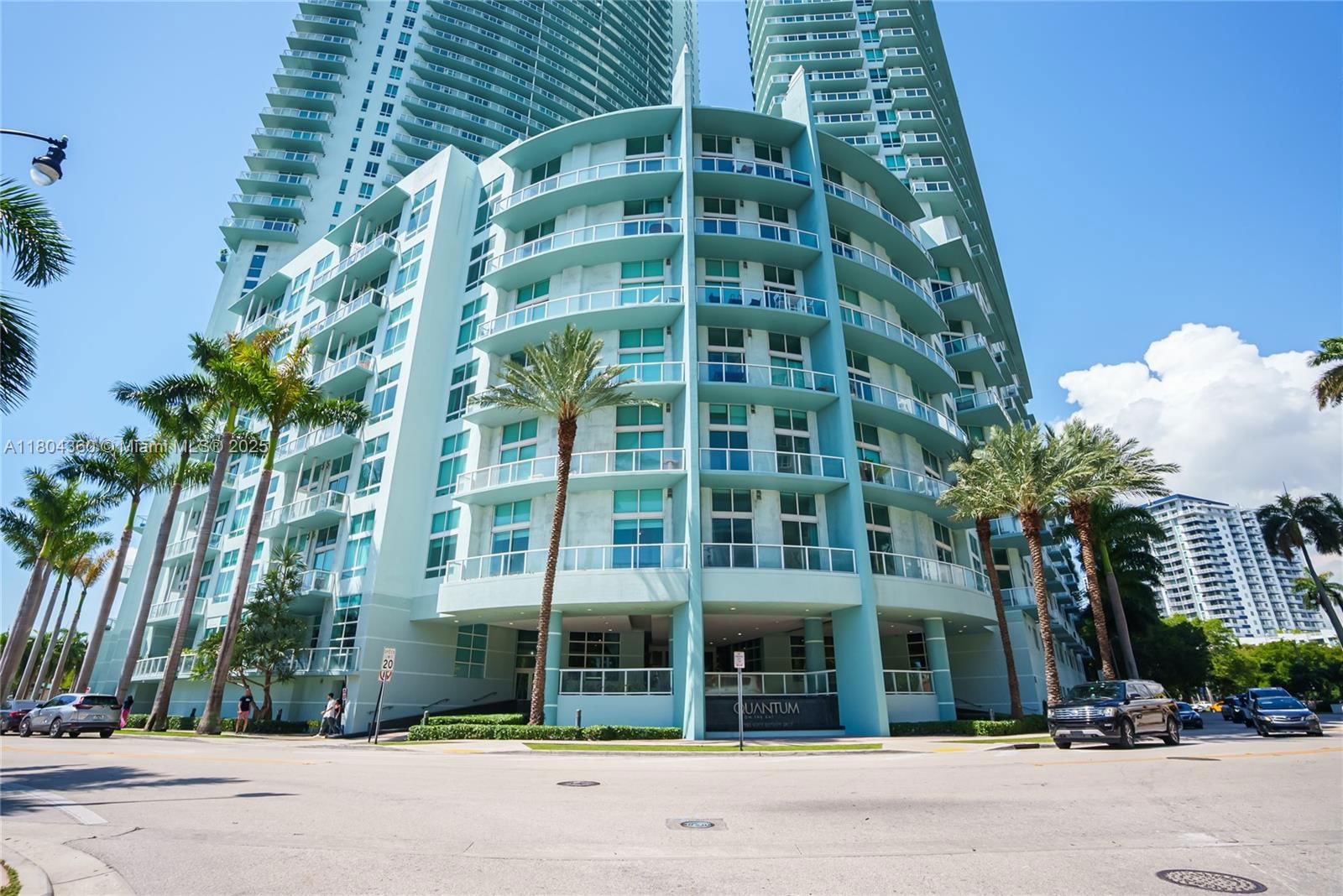 Real estate property located at 1900 Bayshore Dr #1918, Miami-dade, Quantum On The Bay Condo, Miami, FL