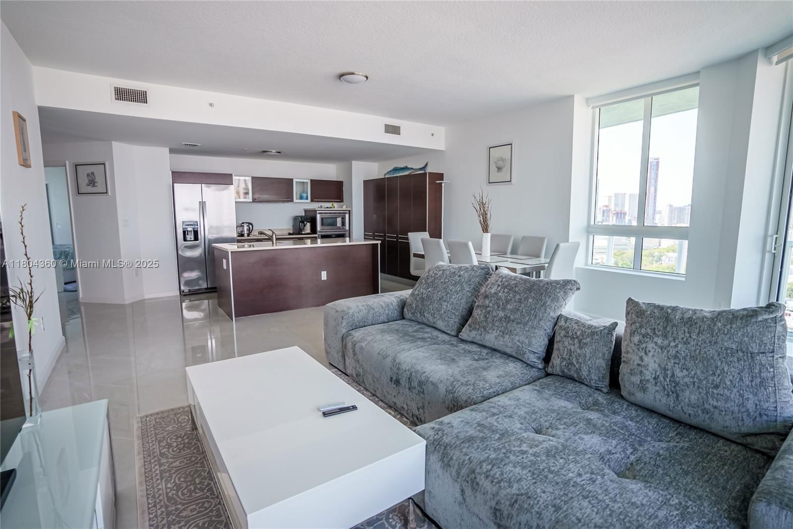 Real estate property located at 1900 Bayshore Dr #1918, Miami-dade, Quantum On The Bay Condo, Miami, FL